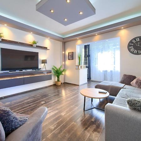 Luxury Apartments Vanessa, Njivice Exterior photo